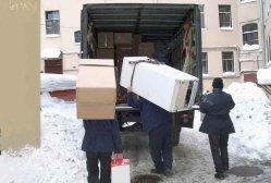 доставка бочки смазок стоимость догрузом из Рыбинска в Санкт Рыбинск в Санкт-Петербург